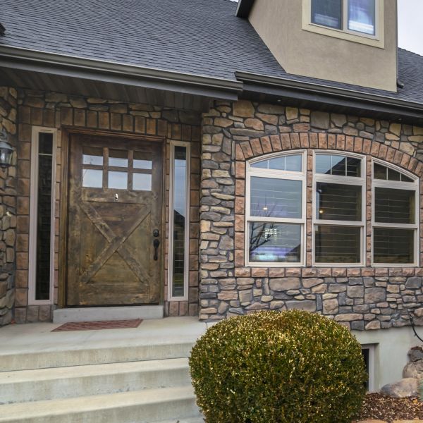 Cost of Entryway Paving in Tehachapi