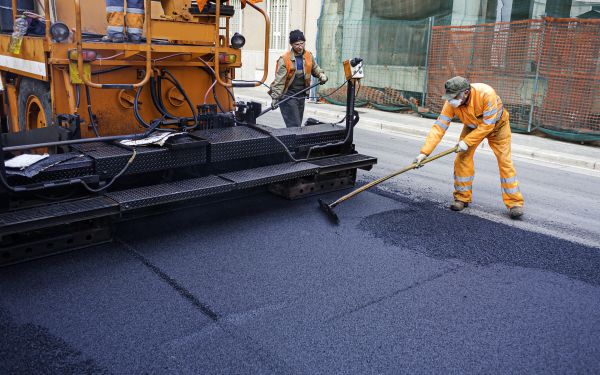 Cost of Asphalt Overlaying in Tehachapi