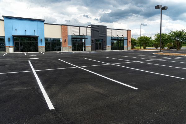 Cost of Parking Lot Blacktopping in Tehachapi